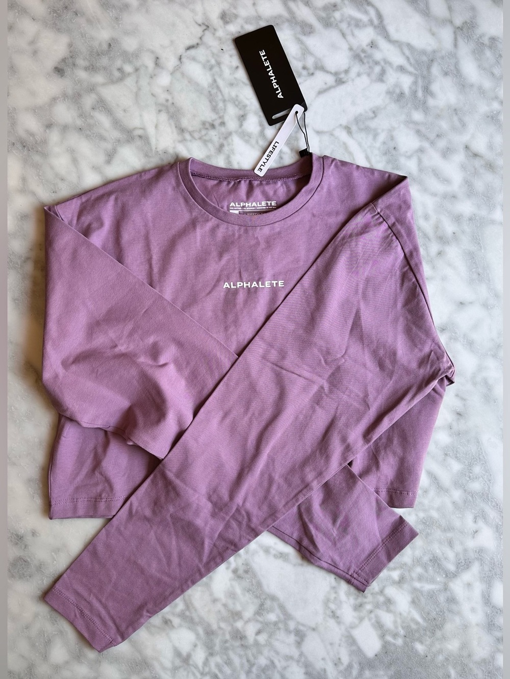 Alphalete Long-Sleeve Crop Tee